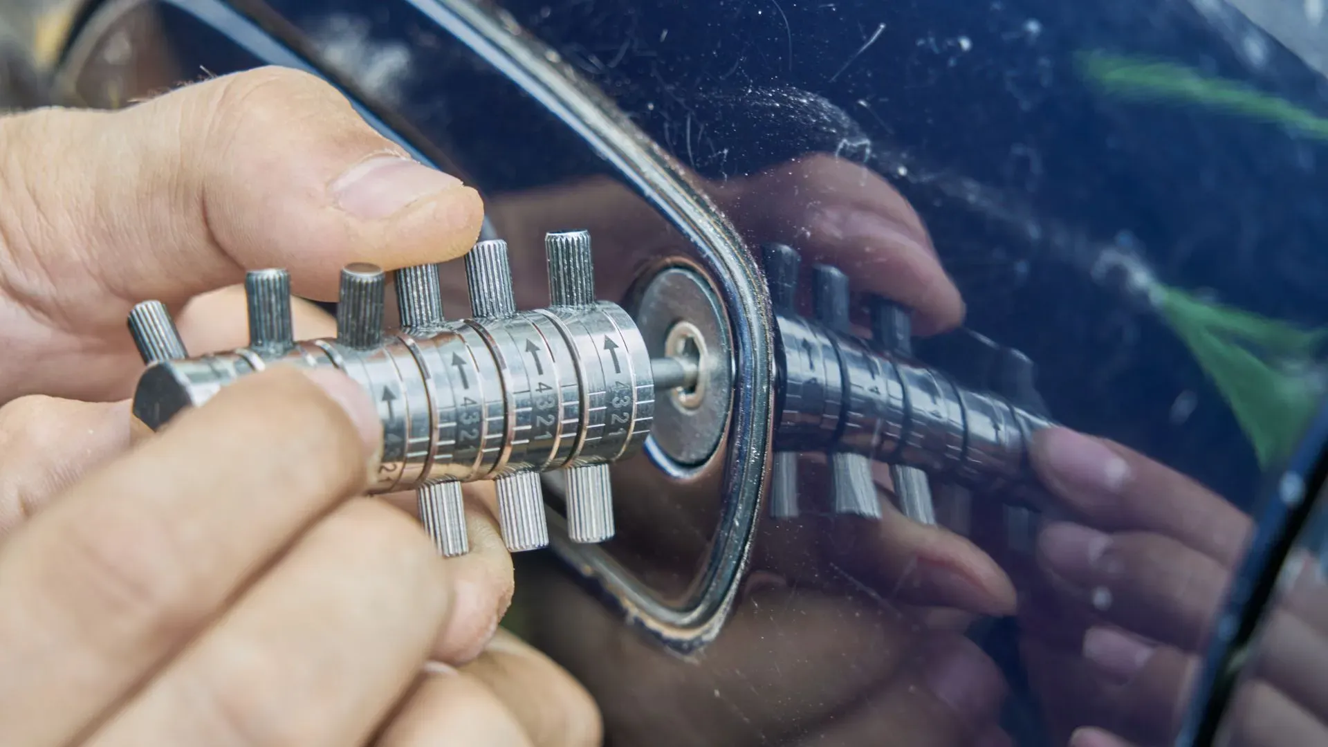 24 Hour Car Locksmith Knaphill